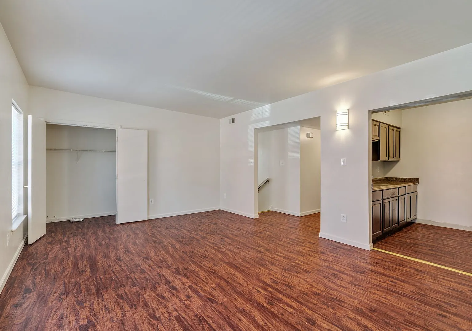 4100 Brown St — Photo 4