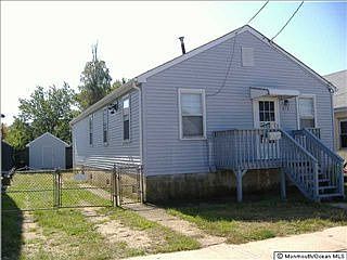 1st image of 215 Carteret Ave