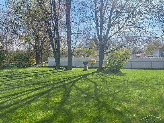 3rd image of 3618 Stoneybrook Dr