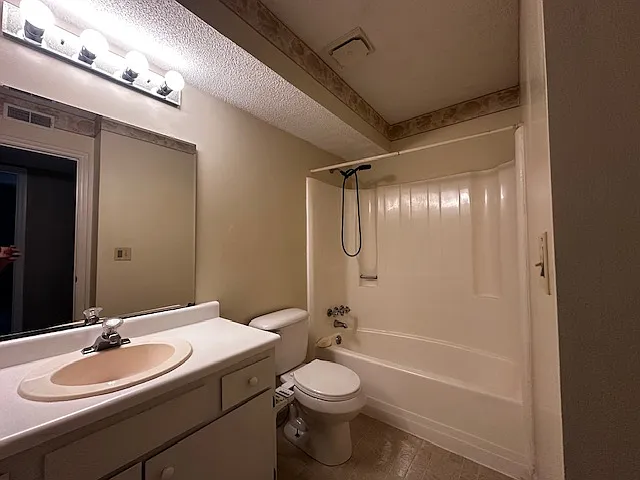 5611 Hornaday Rd #L — Photo 3