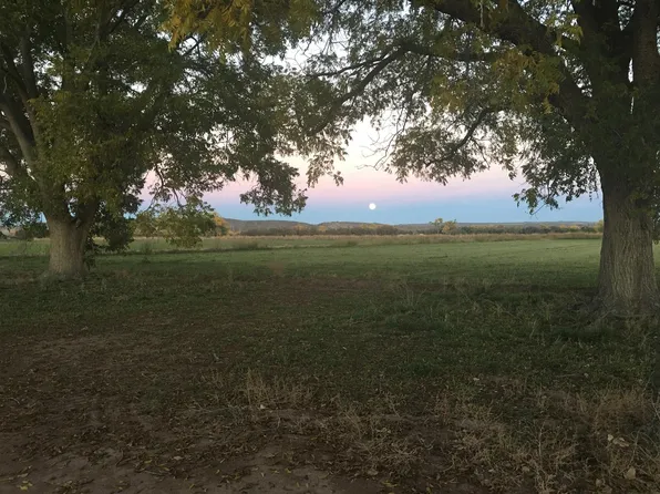 10 Hemingway Loop, San Acacia, NM 87831