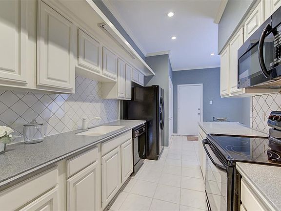 5th image of 9400 Doliver Dr APT 78