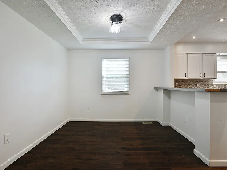 293 Sumption Dr — Photo 7
