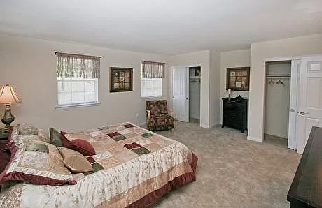 Park Crossing — Photo 12