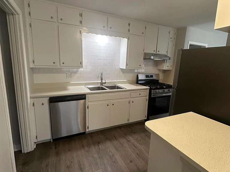 4102 Aspen St — Photo 6