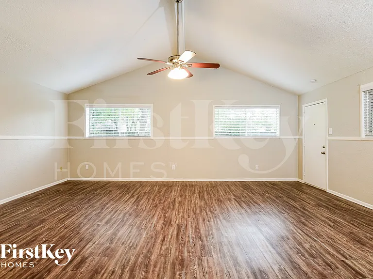 5721 Melanite Ave — Photo 7