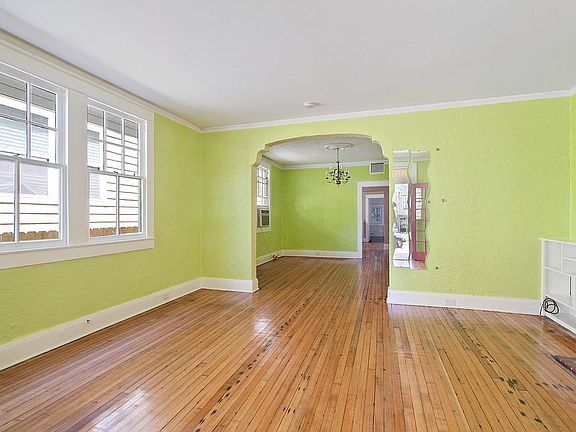 5th image of 4417-19 S Roman St
