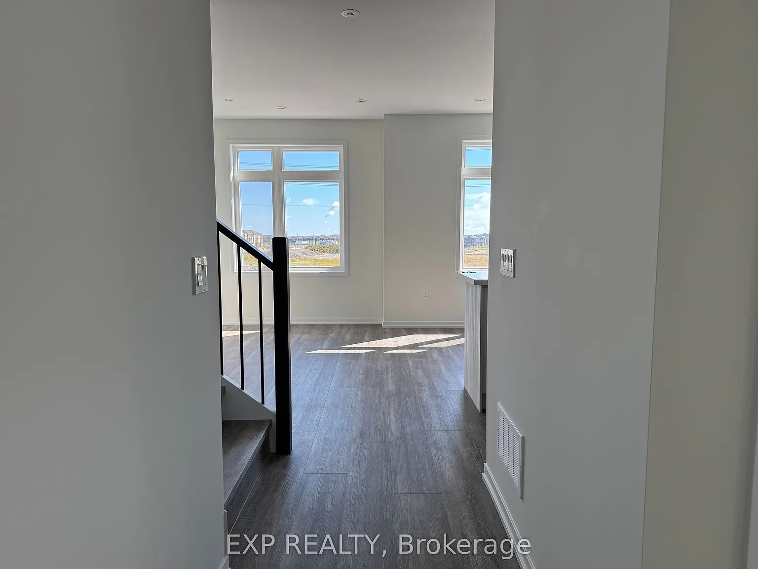 4 bed, $3,500 — Photo 2