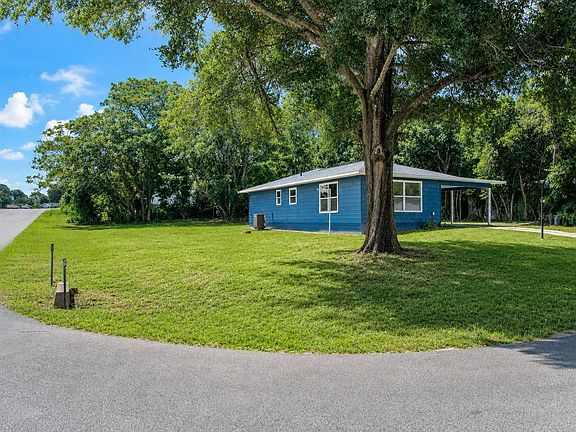 2nd image of 49 LAKE COURT LOOP