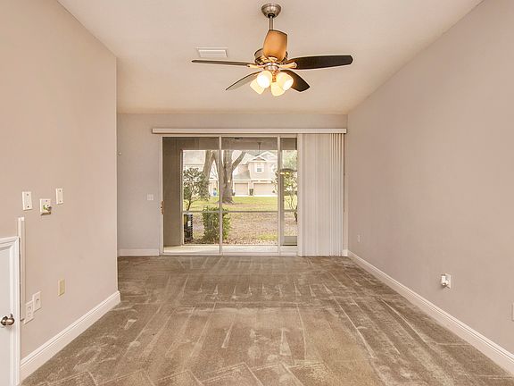 3rd image of 4153 Bismarck Palm Dr
