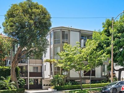 8530 Holloway Dr APT 210, West Hollywood, CA, 90069