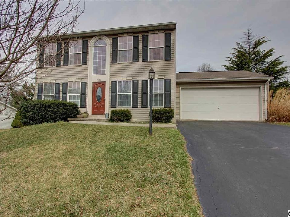 1st image of 2421 Beech St