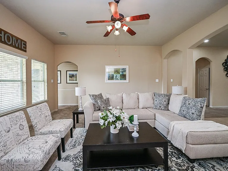 8010 Durham Run Ln — Photo 15