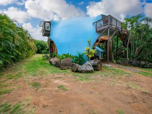 5390 Menehune Rd, Waimea, HI 96796
