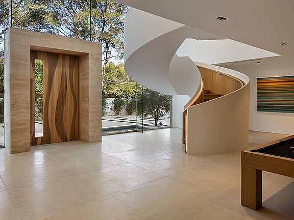 5th image of 349 Walsh Rd