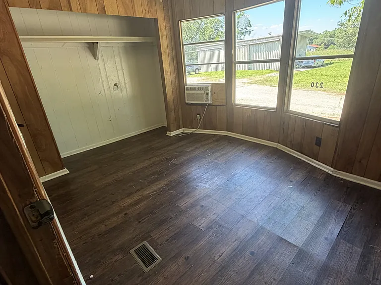 front bed