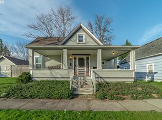 428 E Madison Ave, Cottage Grove, OR 97424