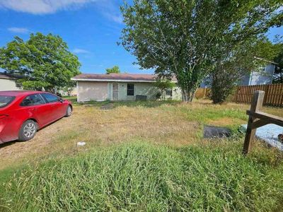 406 Moffitt St, Yoakum, TX, 77995