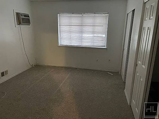 2nd image of 7 Norwich St Floor 2