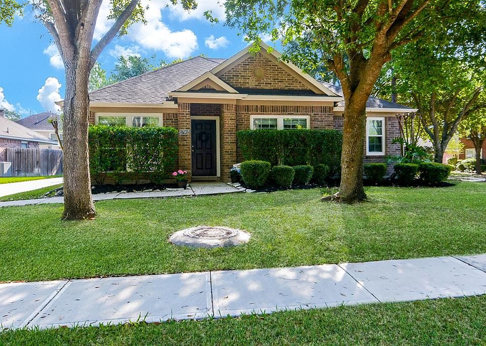 1st image of 17902 Pelican Cove Ct