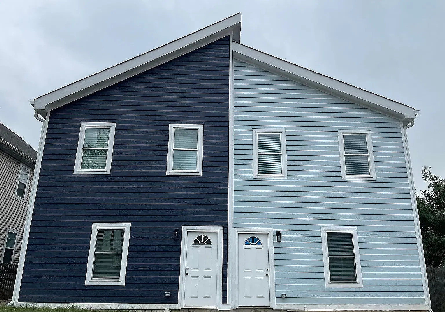 3 bed, 1.5 bath, 1406 sqft, $1,900 — Photo 1