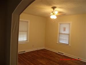 2nd image of 2600 Redwood Ave