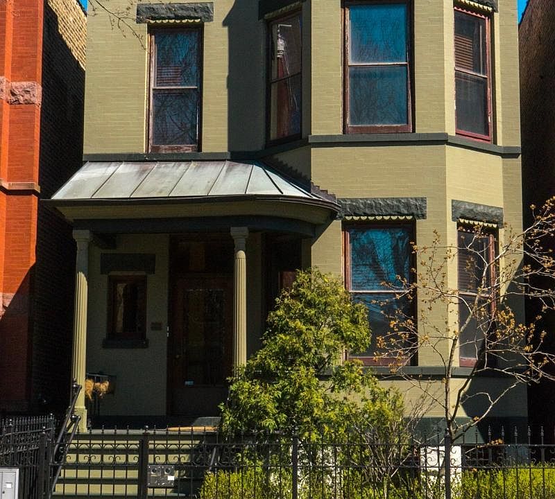 1st image of 1361 N Hoyne Ave #2