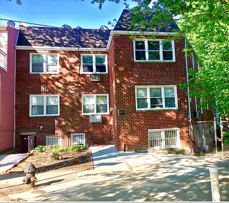 Rented by Worth Property Group | media 9