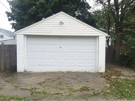 4th image of 819 S Richardson Ave
