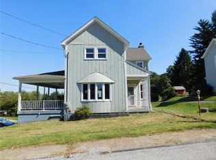 8 N Liberty Rd, West Alexander, PA 15376