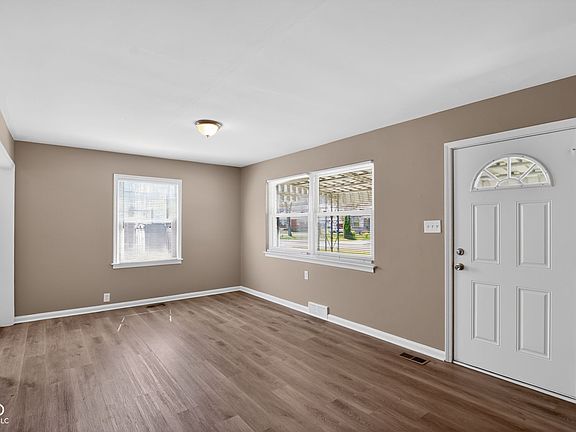 4th image of 3711 N Riley Ave