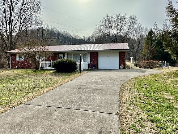 3rd image of 2101 Bonser Run Rd