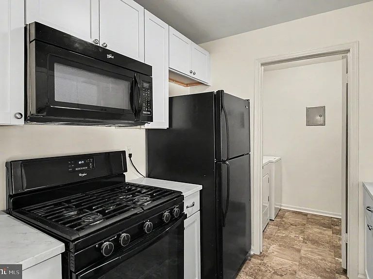 902 Dogwood Ct — Photo 5