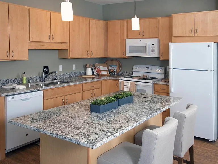 The Legends of Cottage Grove 55+ Apartments — Photo 26