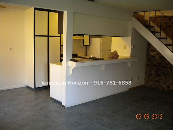 4th image of 1718 Fremont Ct APT 3