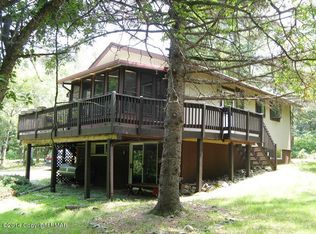 1361 Glade Dr, Long Pond, PA 18334