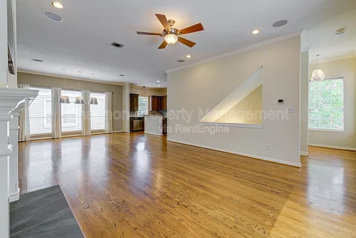 302 Fargo St Photo 1