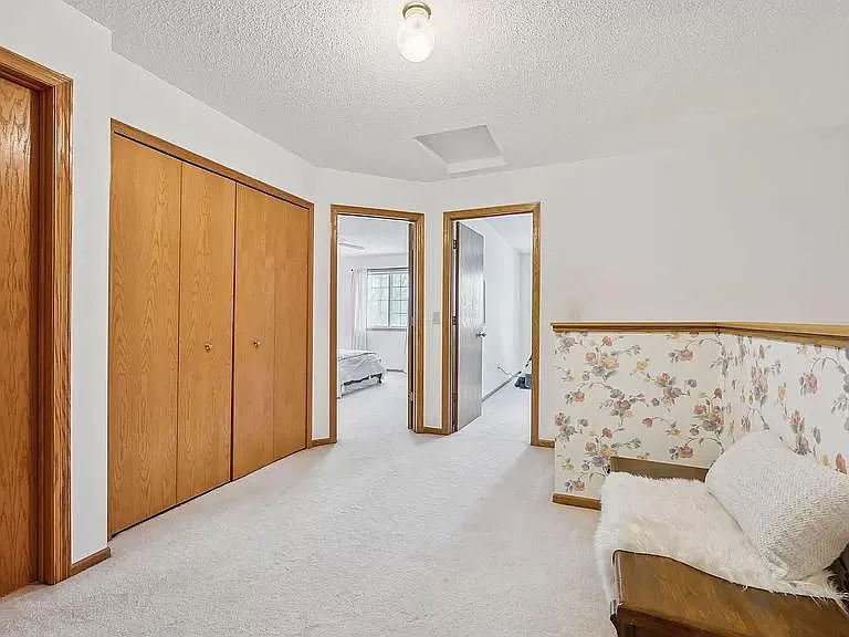 15614 Garnet Way — Photo 5
