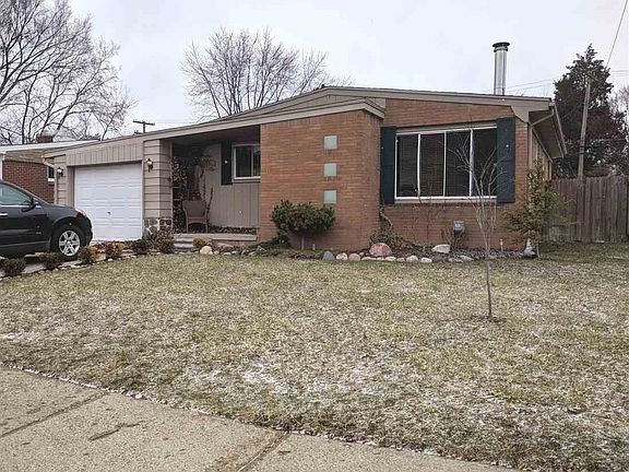 3rd image of 22501 Saint Joan St