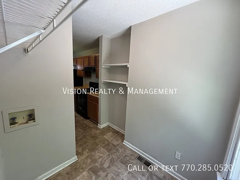 208 Wesley Chapel Rd — Photo 21