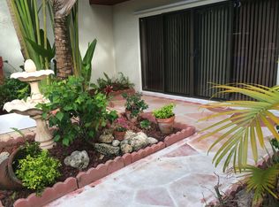 2994 Lakewood Ln, Hollywood, FL 33021