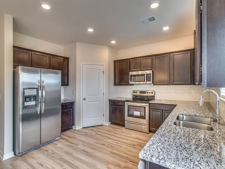 2608 Sherman Way — Photo 14
