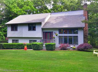 140 Camp Ave, North Kingstown, RI 02852