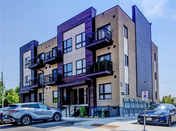 10 Palace St #B10, Kitchener, ON N2E 0J3