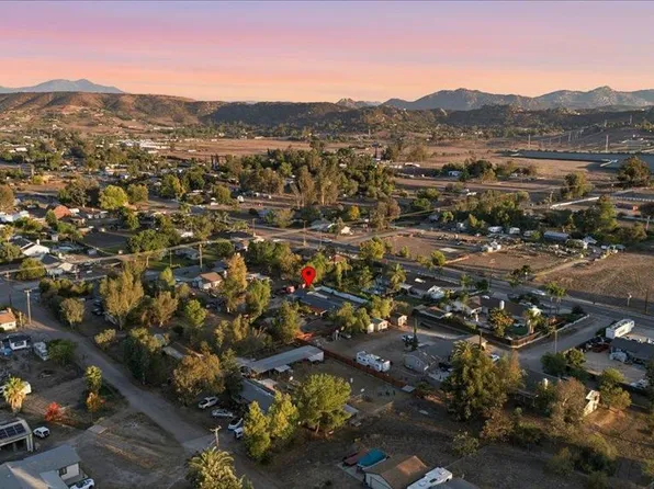 1121 Hanson Ln, Ramona, CA 92065