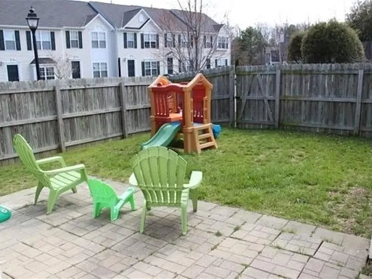 5501 Springwater Ln — Photo 14