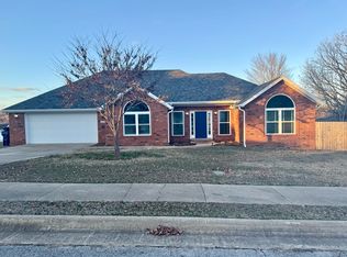 3270 Woodbridge Rd, Springdale, AR 72762