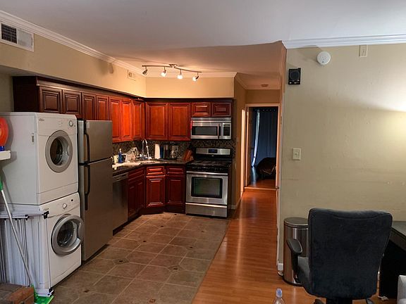 2nd image of 1120 Rodman St Floor B-2