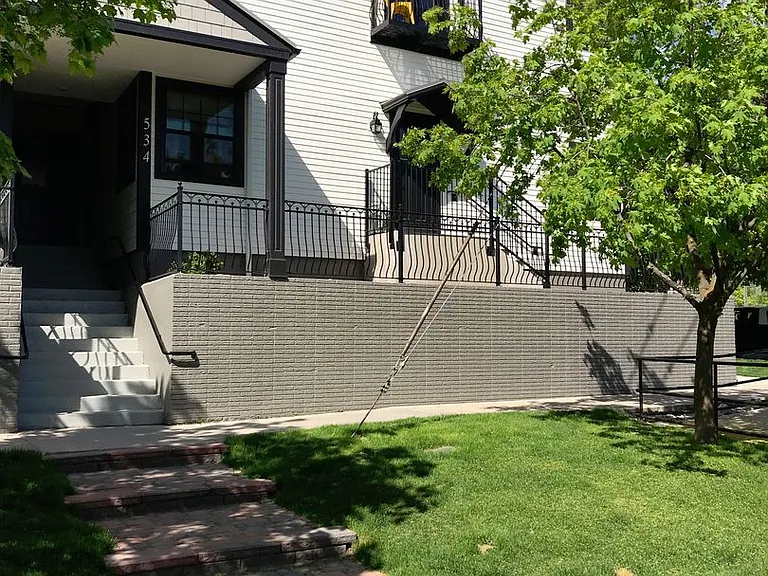 534 E Front St — Photo 23