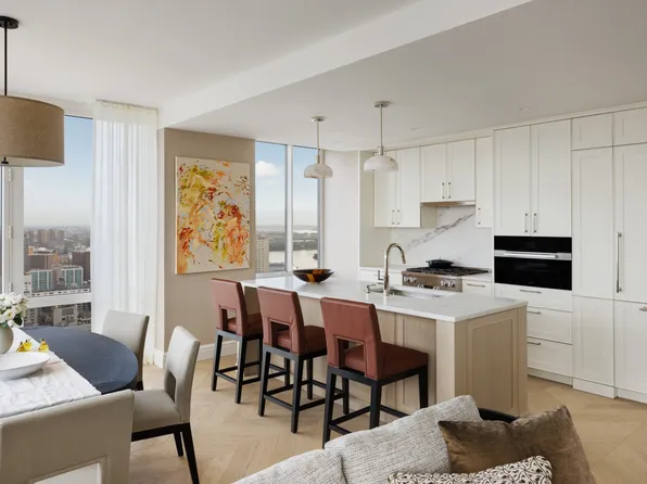 400 East 84th Street image 3 of 25